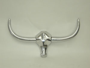 Longhorn / skull medium aluminum